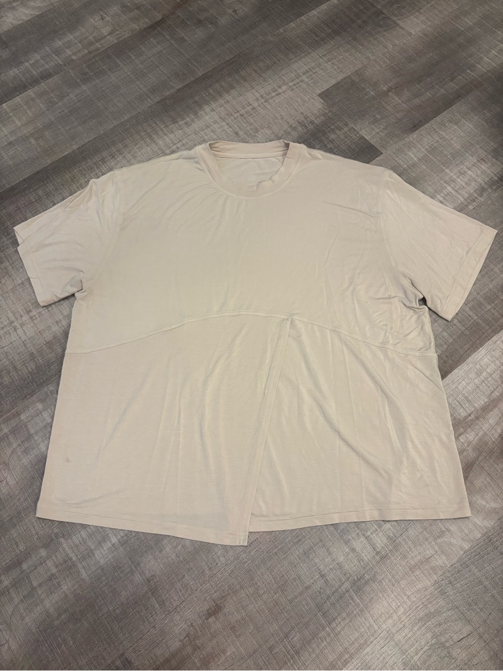 lululemon Modal-Silk Blend Tie-Front
Yoga T-Shirt